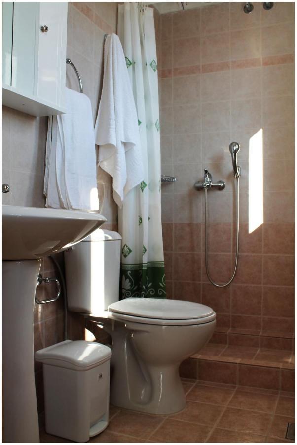 Retreat Apartments In Drosia - Apartment For 3 Makris Gialos  Экстерьер фото